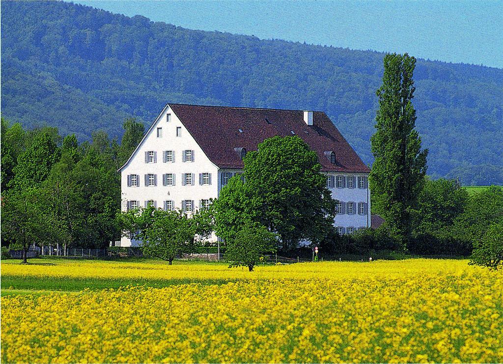 Klosterhotel Kreuz Mariastein Екстер'єр фото