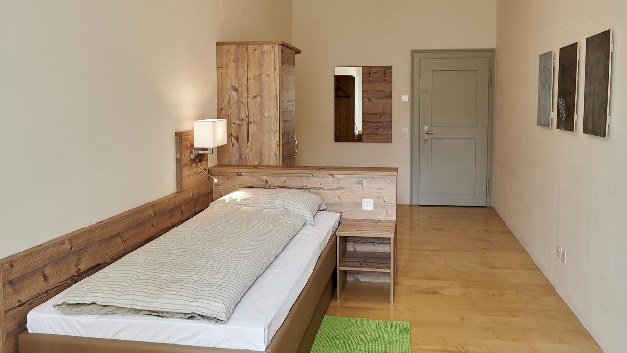 Klosterhotel Kreuz Mariastein Екстер'єр фото