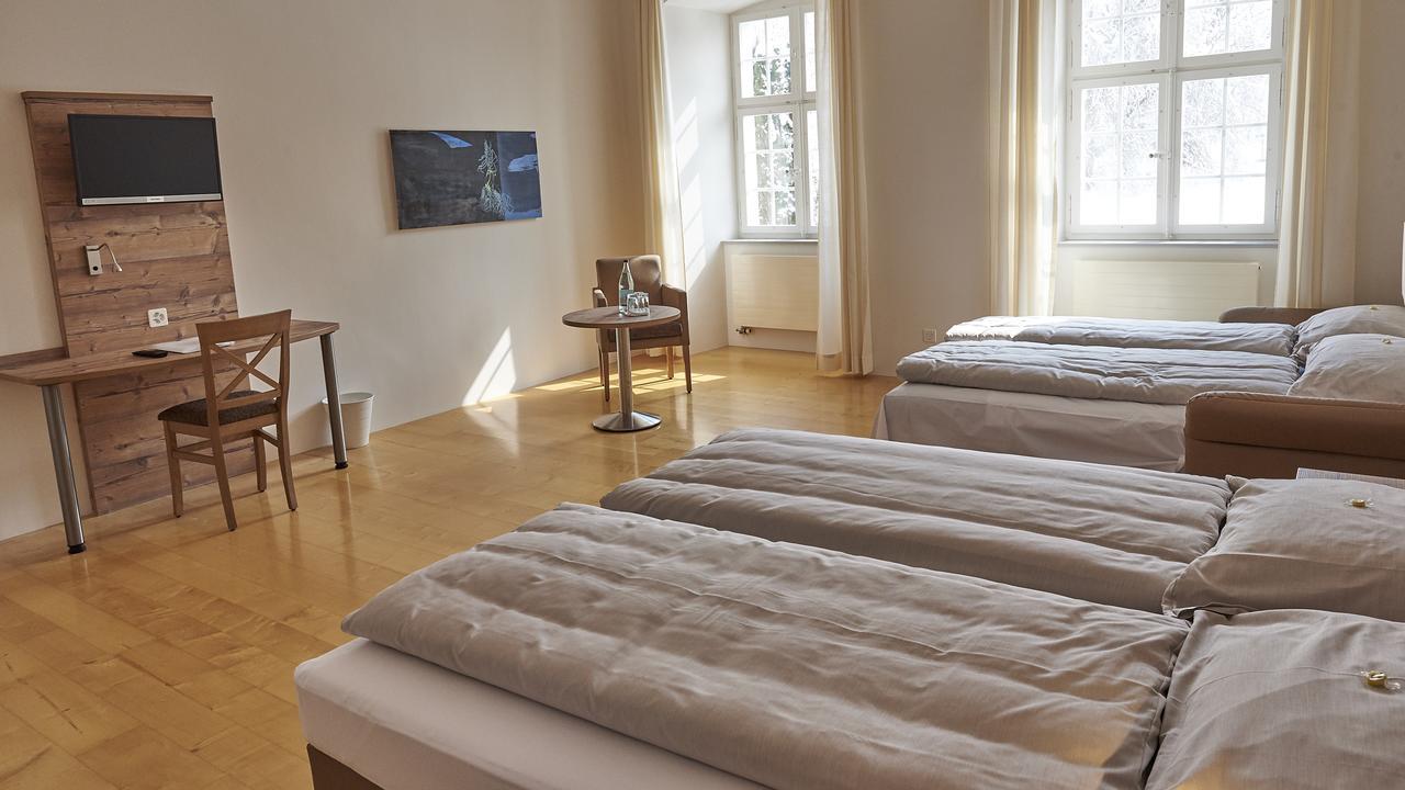 Klosterhotel Kreuz Mariastein Екстер'єр фото